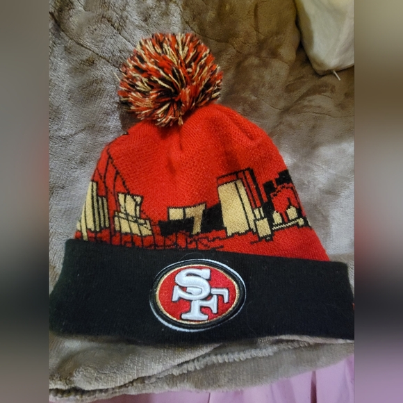 set of 2 san francisco 49er beanies - Picture 1 of 8